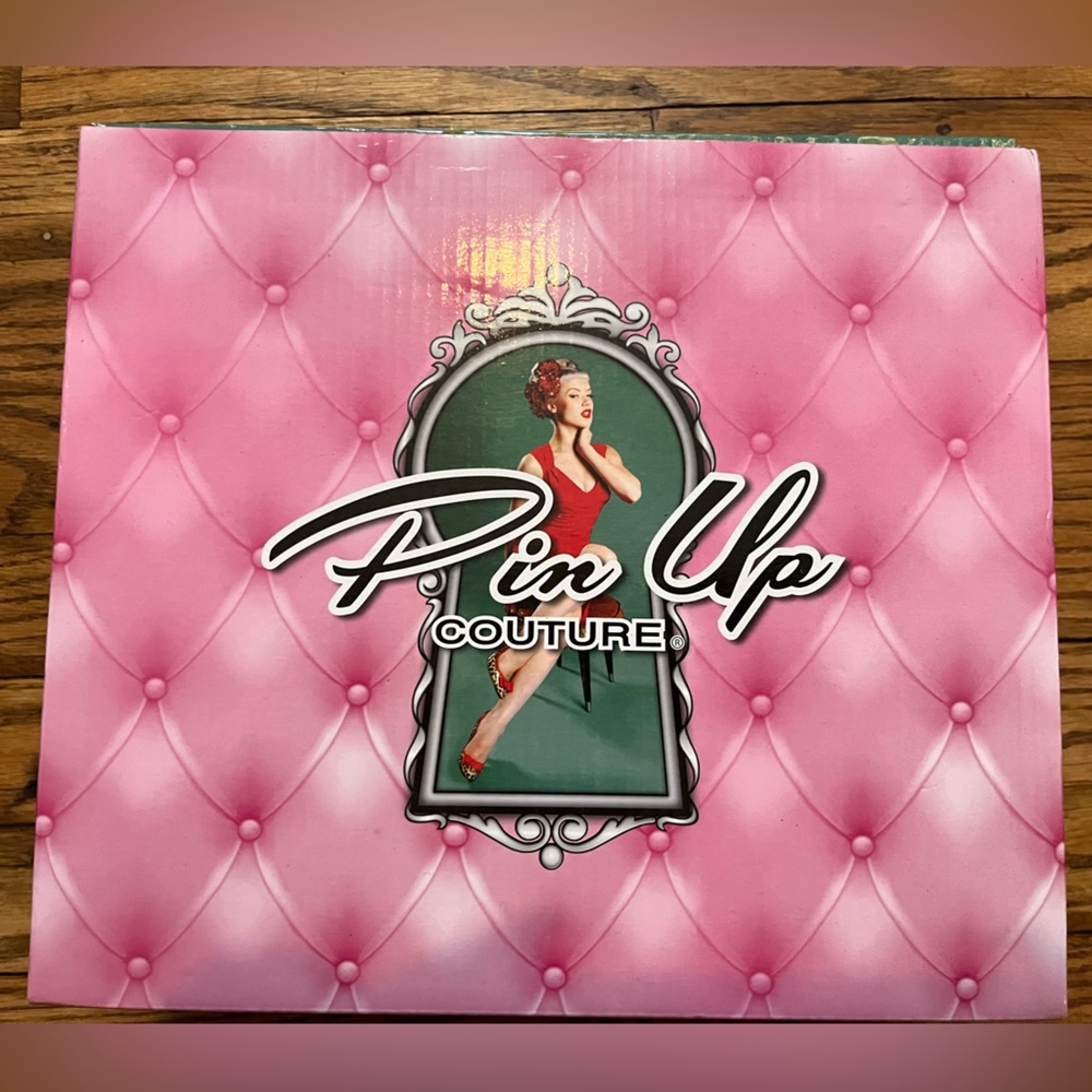 Pinup Couture Red Floral Heels - Picture 6 of 6